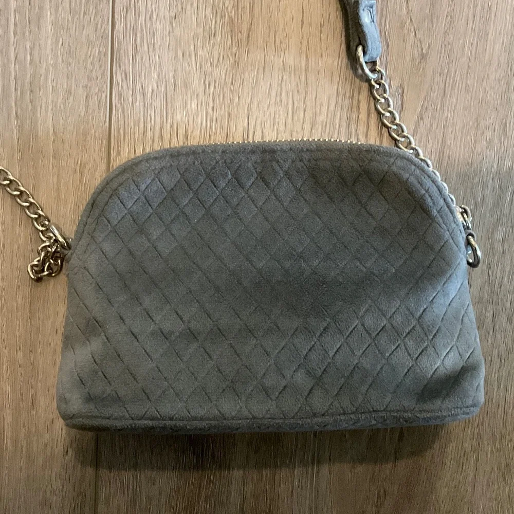 Steve Madden Crossbody Grey Diamond Pattern Velvet Feel